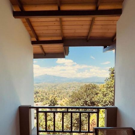 The Hills By Blue Fox Hotel Kandy Buitenkant foto